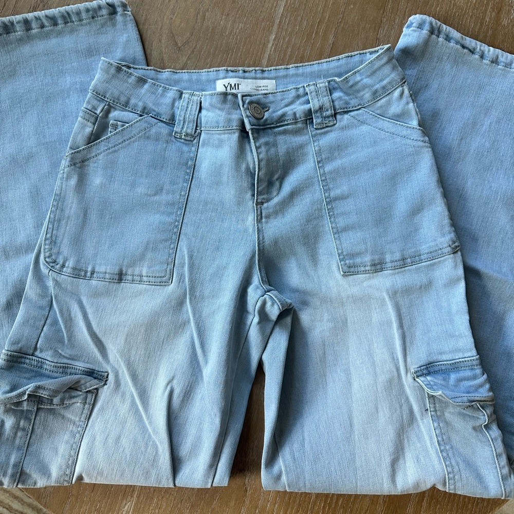 Low rise cargo jeans size 1